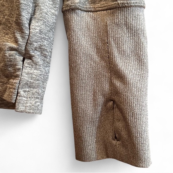 Nike Dri-FIT Gray Running Quarter Zip Long Sleeve Top thumb holes Womens Medium - Picture 4 of 5